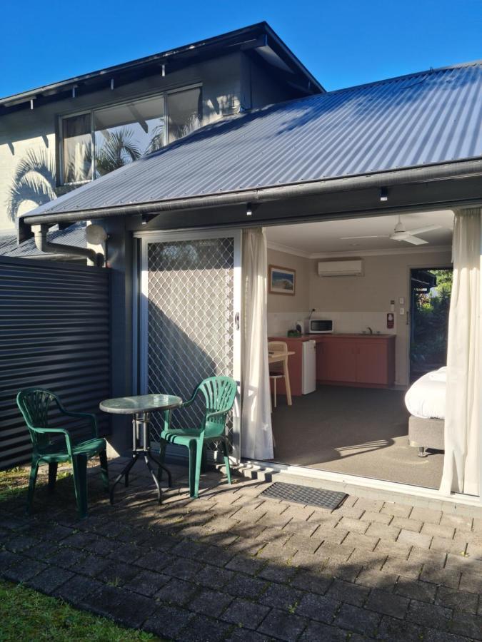 خليج بيرون The Park Hotel Motel, Suffolk Park المظهر الخارجي الصورة