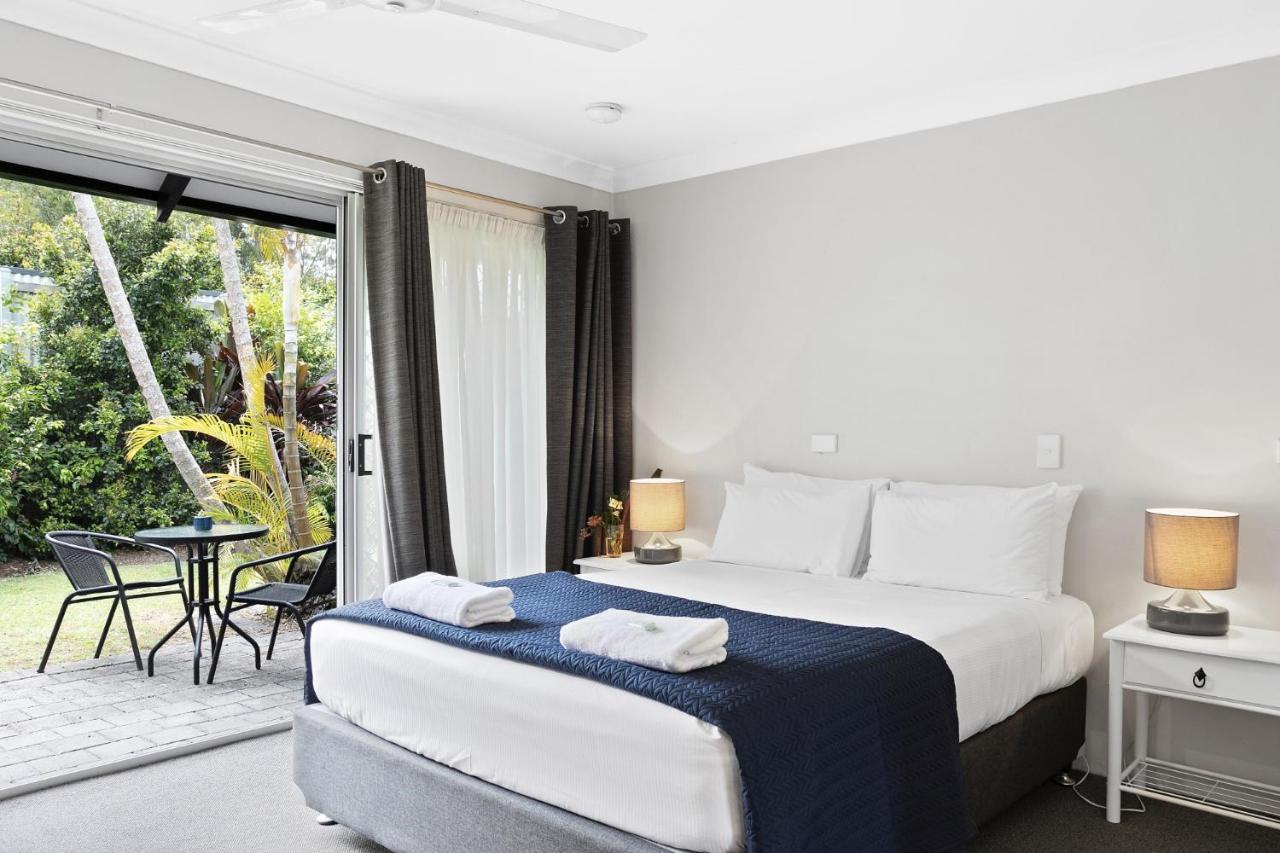 خليج بيرون The Park Hotel Motel, Suffolk Park المظهر الخارجي الصورة